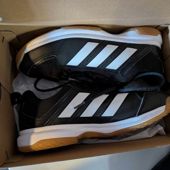 Adidas Ligra 7 (size 8) - Picture 2 of 3